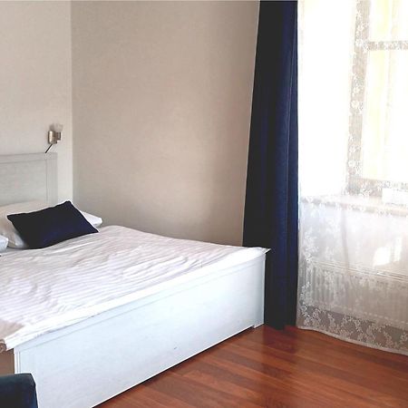 Hotel Strelnice Теплице-над-Метуи Экстерьер фото